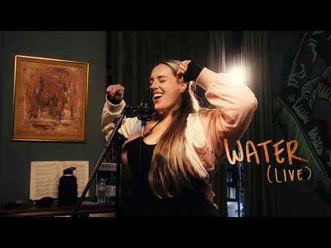 Grace Kinstler-"Water (LIVE)"