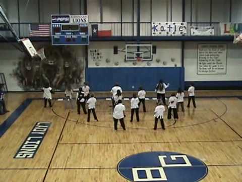 BGISD Teachers dancing to Thriller