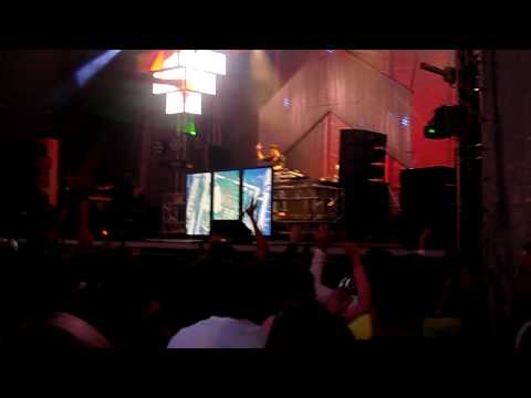 Markus Schulz playing Tomcraft - Loneliness (Big Room Reconstruction) @ Nature One 2010, Germany