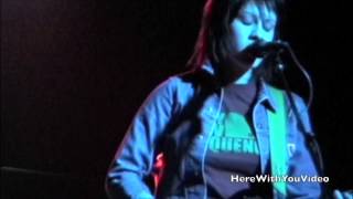 Tegan and Sara "This is Everything" LIVE March 10, 2003 (17/19)