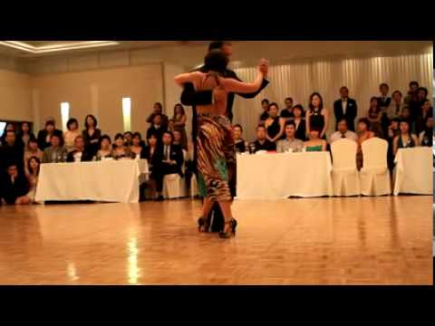 Fabian Peralta y Virginia Pandolfi 2010 Grand 02