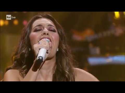 Serena Rossi canta "Albachiara" - Celebration 21/10/2017