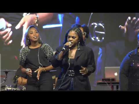 Mi orashon live Brionplein ft Proskuneo 31 december 2024 - Angelique Klooster