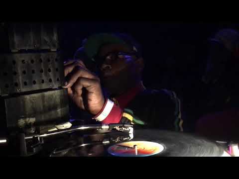 Entebbe Soundsystem ft mc (uk) - Tedious Dub (jr Murvin & The Upsetters)