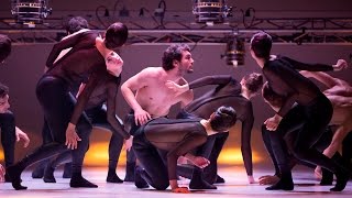 Die Seele erzählt nicht, sie tanzt