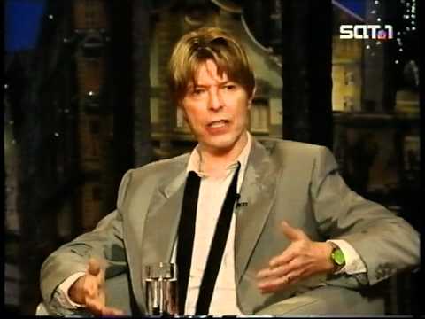 David Bowie interviewed on the  Harald Schmidt Show 11.07.2002.