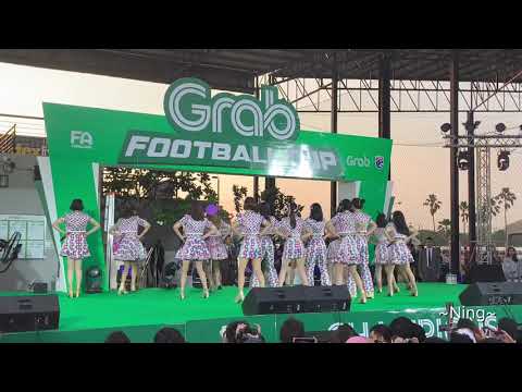 [BNK48 Fancam] Tsugi no Season @ Grab Football Cup 20191012
