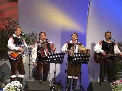 Ansambel Vrt-Zakaj nemirna si (v živo)