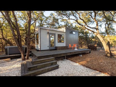 Charming Texas Tiny House with Private Hot Tub for the Best Glamping in Wimberley