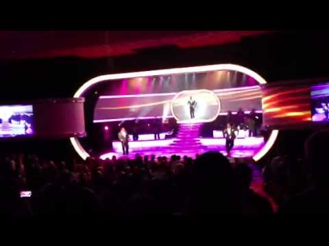 (Intro) Beautiful Women & Muzak - Boyz II Men (Mirage Las Vegas 2013)