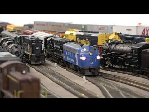 Trains at Prairie Scale: Huge HO Scale Train Layout