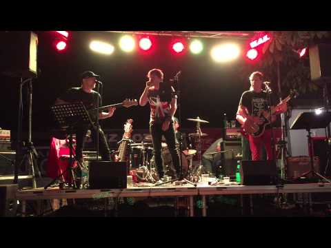 Plovi Mala Barka – Red Špricers live@RedNight Wulkaprodersdorf