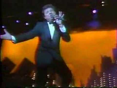 Bobby RivasEl  Salvador 1er lugar Festival OTI '86 Los Angeles