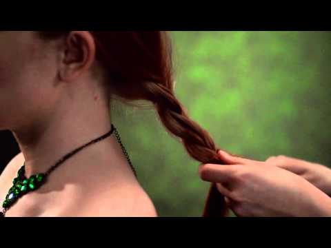 Meet Tamsin in The Glittering Court by Richelle Mead