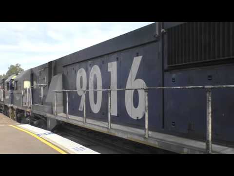 The Class 90 Locomotive - 3 locos 12000 Combined Horsepower!