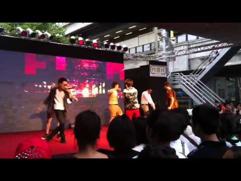 [FANCAM] P'J Aort@ cover Beast - Beautiful Night 130427 At Hello Korea