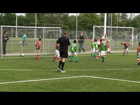 Voetbaltoernooi RKAVV dd 16-05-09 3e wedstrijd DSO F11 - SEV F5.