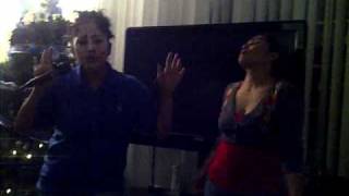 preview picture of video 'nuvia y elsa iris vicencio  cantando amiga.'