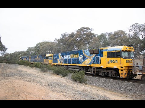 Trackside: Unique Indigenous livery NR on 4PM4 and triple CSRs on 5PM9-19/6/22
