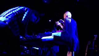 Trixie Whitley: Pieces (2013-01-31)