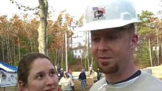 Volunteers pitch in to give wounded soldier a lift