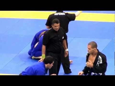 Submission #1233 - Luke Costello vs Chris Bowe