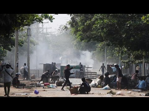 Myanmar: ancora scontri tra manifestanti e forze dell'ordine a Mandalay