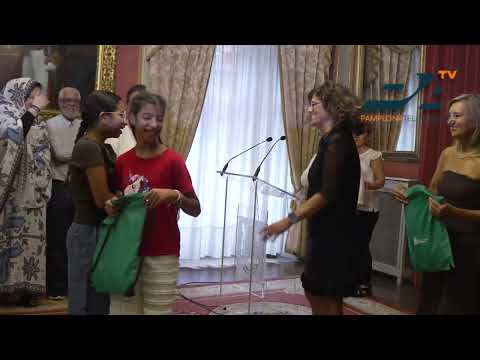 [VIDEO] Recibimiento en Pamplona a una treintena de niños y niñas saharauis que pasan el verano en Navarra 