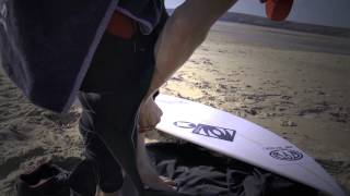 Surfing - How to: Put on a wetsuit