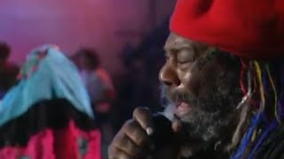 George Clinton &amp; the P-Funk All-Stars - Knee Deep / Music From The Earth (Official)