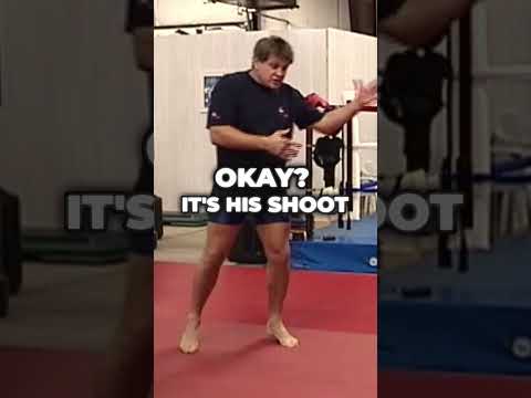 Punch vs Takedown: Genius Strategy From Joe Lewis #boxing #martialarts #mma