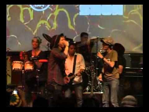 Boys N Root ft Steven Jam & Denny Monkey Boots - Bertahan (Hard Rock Bali)