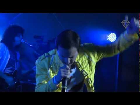 God Save the Queen - Under Pressure (20/SET/12)