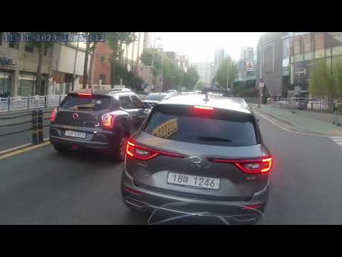 Jeonpo dong escrito Haeundae Ida e Volta -Busan-Coreia do Sul 13/11/2023 NORM0004