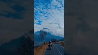 Download lagu story wa holiday mp3