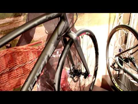 Whyte Victoria Hybrid Bike 2017 (Close-up)