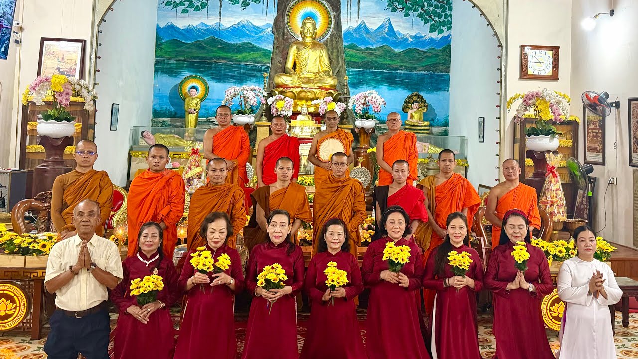 Thắm Tình Đạo Vị Trong Lễ Cúng Dường An Cư Của Đoàn Phật Giáo Tỉnh Champasak (Lào) Tại Chùa Tam Bảo