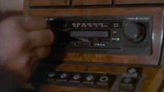 Com Truise - Hyperlips