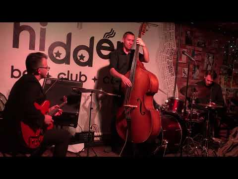 V_V Trio - "Stella By Starlight"