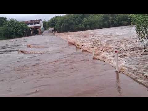 Rio Urubu localidade Barro Vermelho Graça no Ceará águas para Açude Taquara 03/05/2026