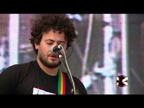 RALY BARRIONUEVO - El Sol Parece Lluvia