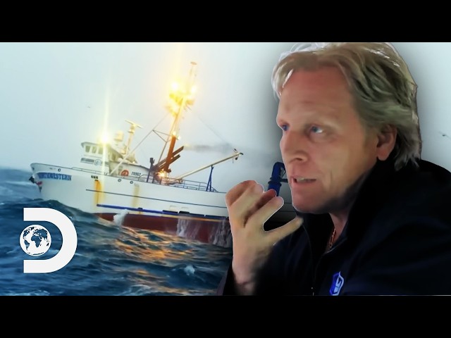 What Happens When EVERYTHING Breaks Down At Sea! | Biggest Mechanical Failures | Deadliest Catch SDDEFAULT Thumbnail