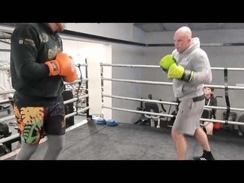 Brad Scott VS Dk Yoo Fight Camp Day 7! LIVE SPARRING