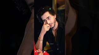 Download lagu Main duniya Se Chala jaaun kabhi Na Laut ke aao#sad Hindi song#viral video#Hindi status 💫 mp3