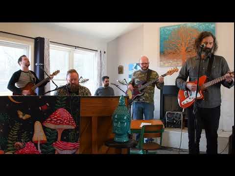 Promotional video thumbnail 1 for Landlocked Sailor