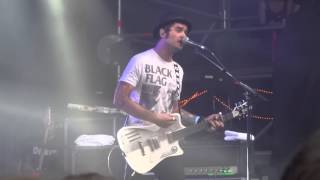 The dukes , Daisy's eyes , place de la republique, soirs d ete