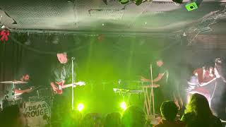 DEAR ROUGE "Black To Gold" live