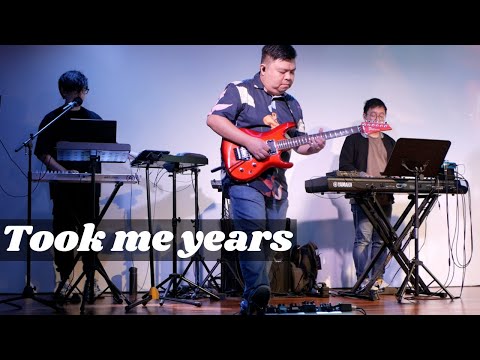 Give Me 15 Minutes, I'll Save You 15 Years in Worship Ministry (Electric Guitar In Church)