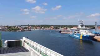 preview picture of video 'Auslaufen der M/S Visby in Oskarshamn'