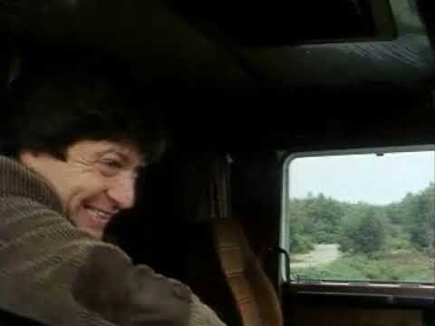 Dempsey & Makepeace S01E01 - Scene 3